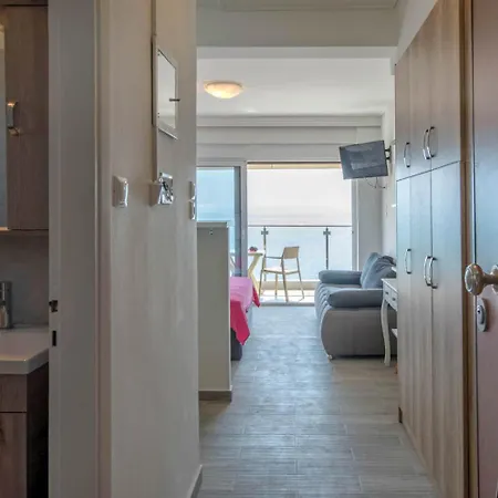 Breathtaking Seaview Studio In Athenian Riviera Экстерьер фото